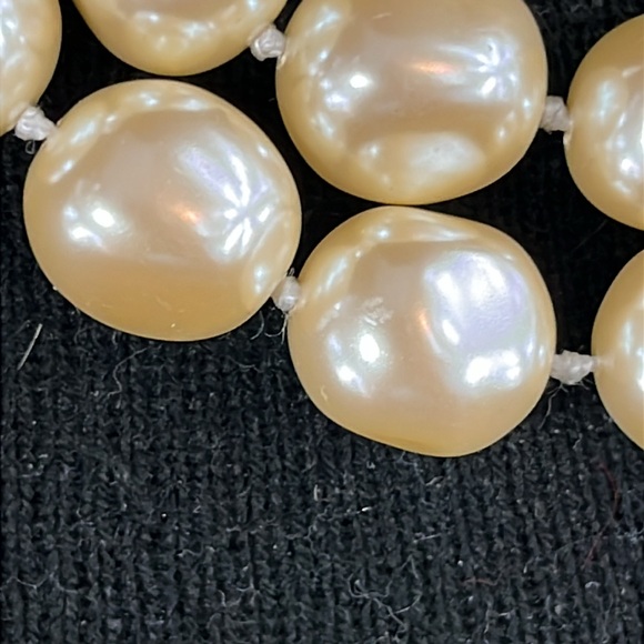 Stunning CAROLEE Double Strand Chunky Pearl Necklace - Picture 10 of 10